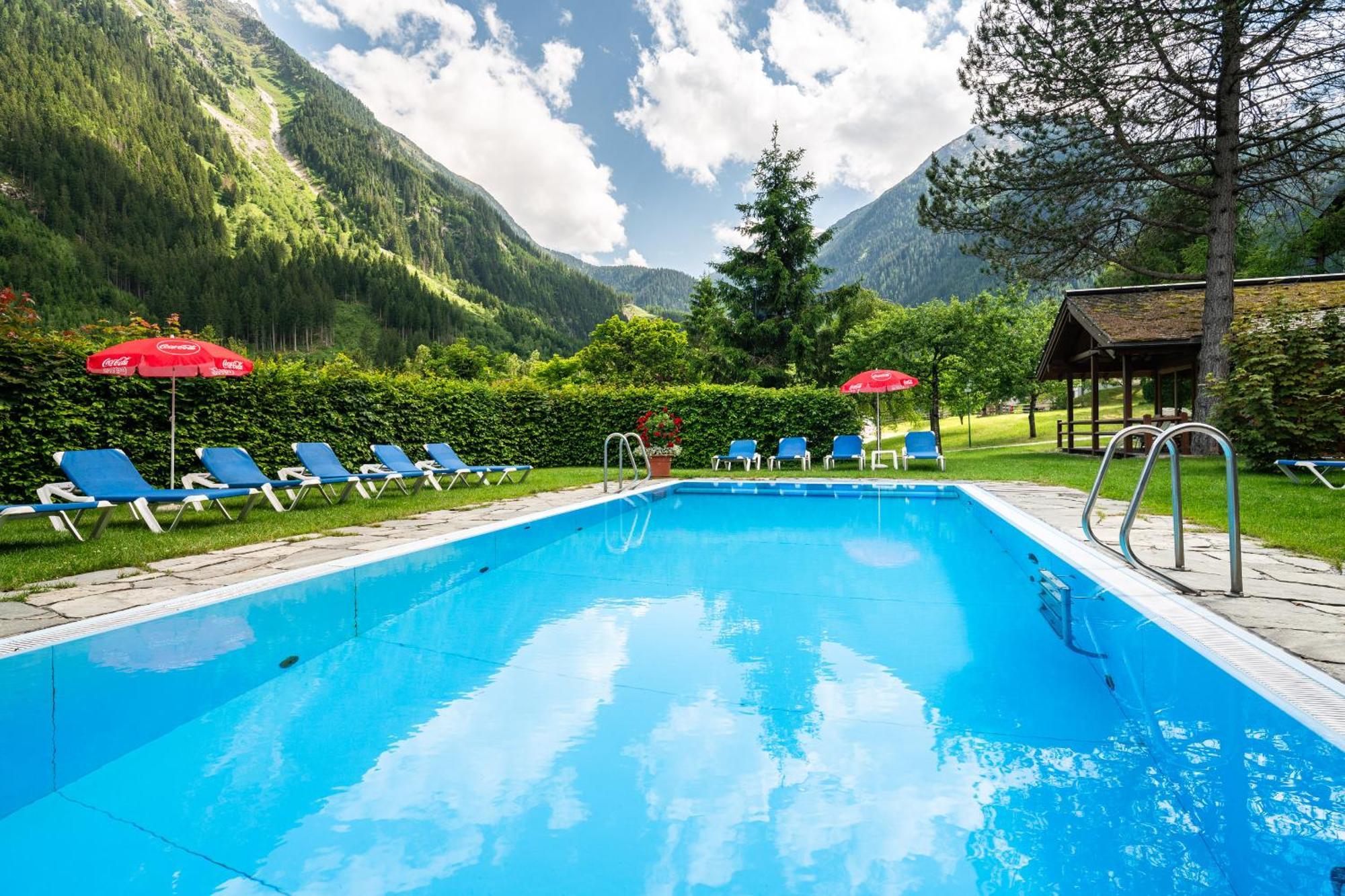 Hotel Krimmlerfaelle エクステリア 写真