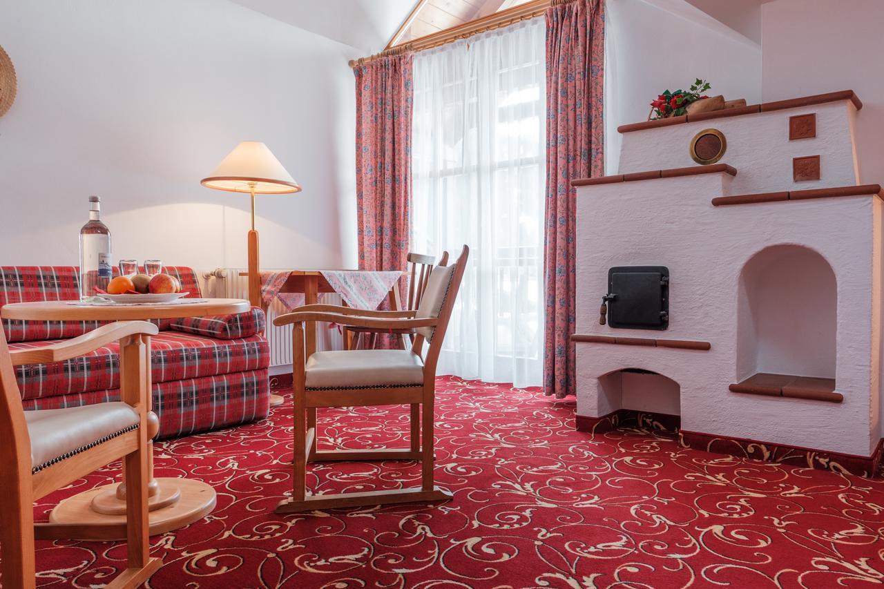 Hotel Krimmlerfaelle エクステリア 写真