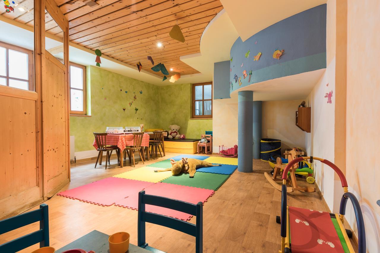 Hotel Krimmlerfaelle エクステリア 写真