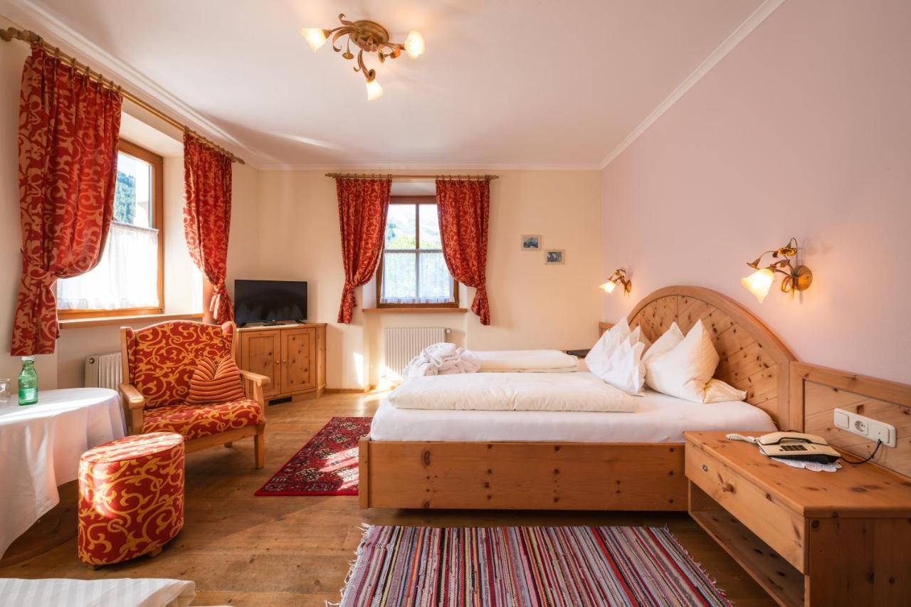 Hotel Krimmlerfaelle エクステリア 写真