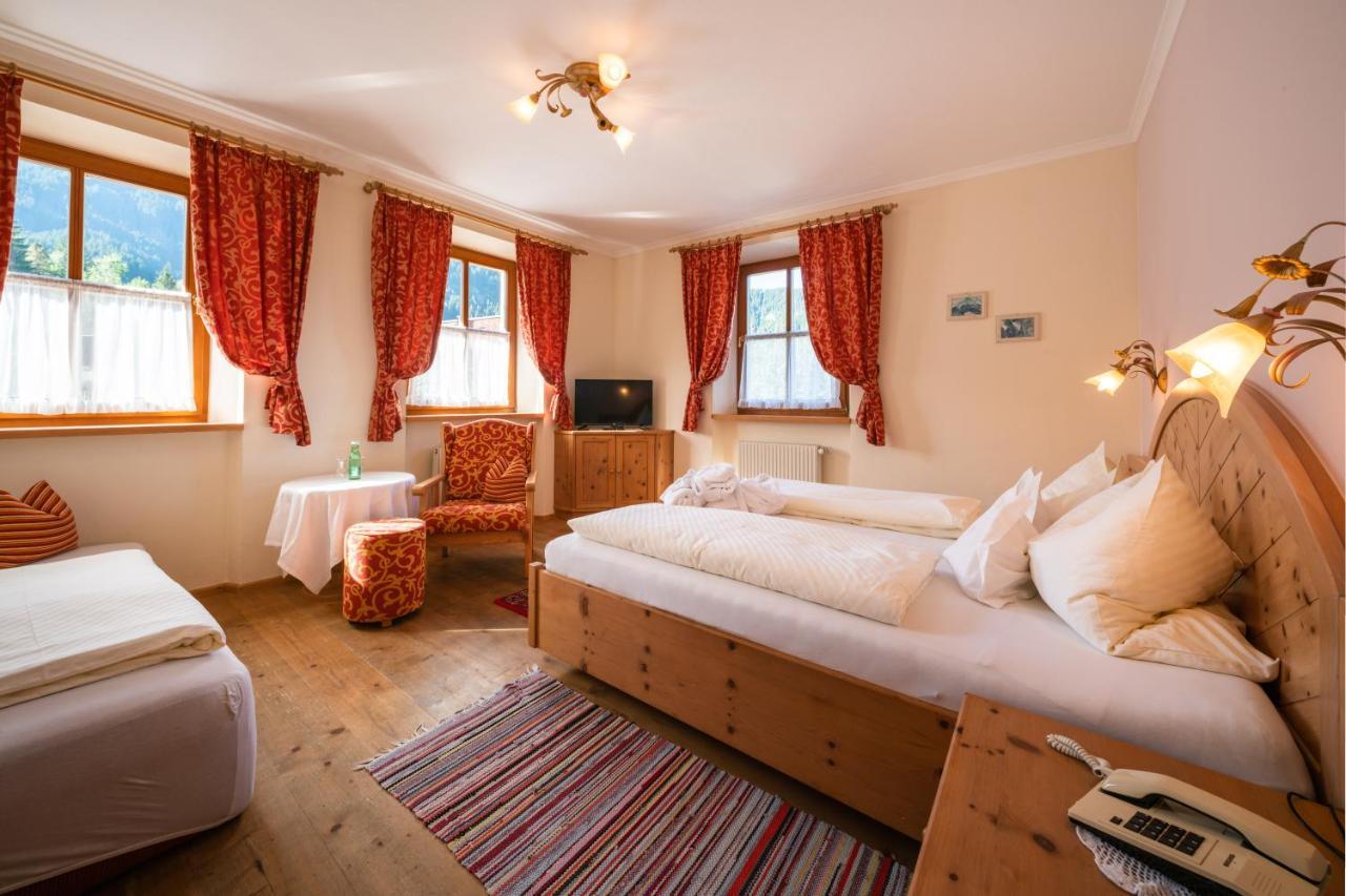 Hotel Krimmlerfaelle エクステリア 写真
